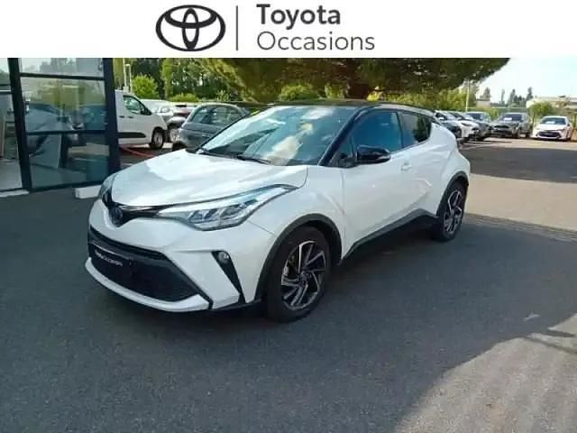 Blanc lunaire nacré biton Occasion 2023 Toyota C-HR+ Design SUV | 25 480 € (Prix juste) - Image 1/4