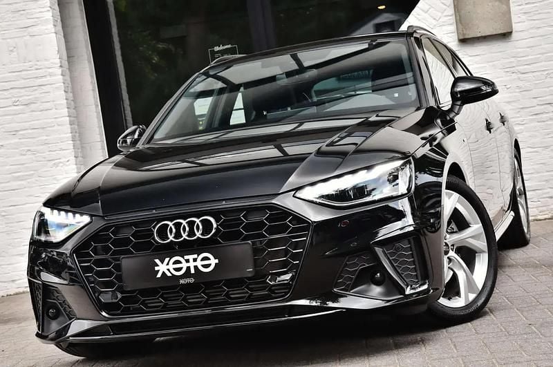 Noir Utilisé 2024 Audi A4 S-Line Break | 39 950 € (Prix assez cher) - Image 1/4