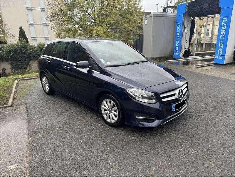 Occasion Mercedes B180 109 ch (80 kW) 2017 Bleu Monospace