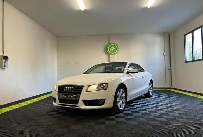 Blanc Occasion 2011 Audi A5 Ambition Coupé | 9 990 € (Super prix) - Image 1/4