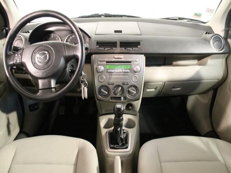 Occasion Mazda 2 70 ch (51 kW) 2007 Vert Citadine