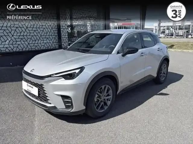 Gris aluminium métallisé Occasion 2025 Lexus LBX Business Edition SUV | 32 490 € (Bon prix) - Image 1/4
