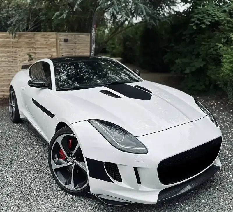 Utilisé 2015 Jaguar F-Type R Coupé | 71 990 € (Prix assez cher) - Image 1/4