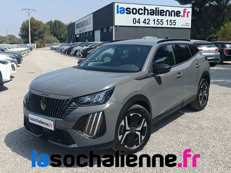 Gris Utilisé 2024 Peugeot 2008 Allure SUV | 19 580 € (Prix juste) - Image 1/4