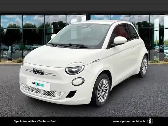 Blanc Utilisé 2022 Fiat 500e Action Citadine | 10 990 € (Super prix) - Image 1/4
