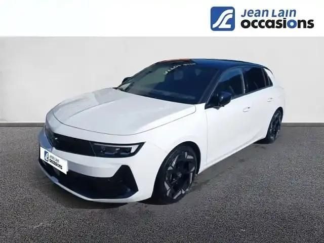 Blanc Utilisé 2023 Opel Astra Berline | 26 590 € - Image 1/4