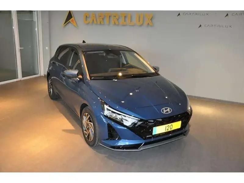 Bleu Utilisé 2025 Hyundai i20 Berline | 20 410 € (Prix juste) - Image 1/4