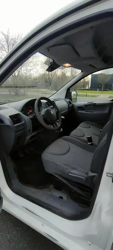 Image 2/4