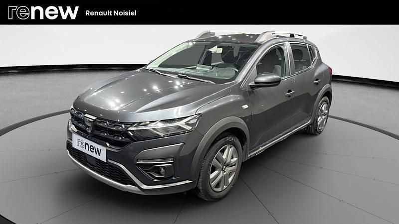 Gris Utilisé 2022 Dacia Sandero Comfort Citadine | 14 490 € (Prix juste) - Image 1/4