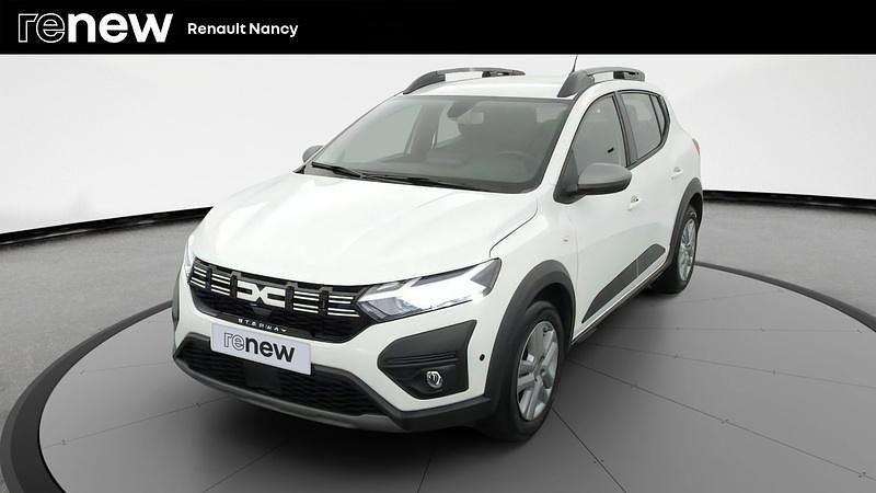 Blanc Utilisé 2023 Dacia Sandero Expression Citadine | 16 960 € (Prix assez cher) - Image 1/4