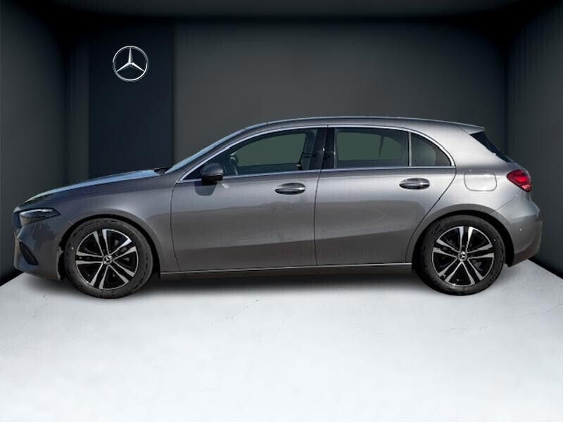 Occasion Mercedes A180 136 ch (100 kW) 2023 Gris Berline