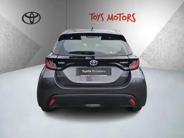 Occasion Toyota Yaris Hybrid 2022 Gris Citadine