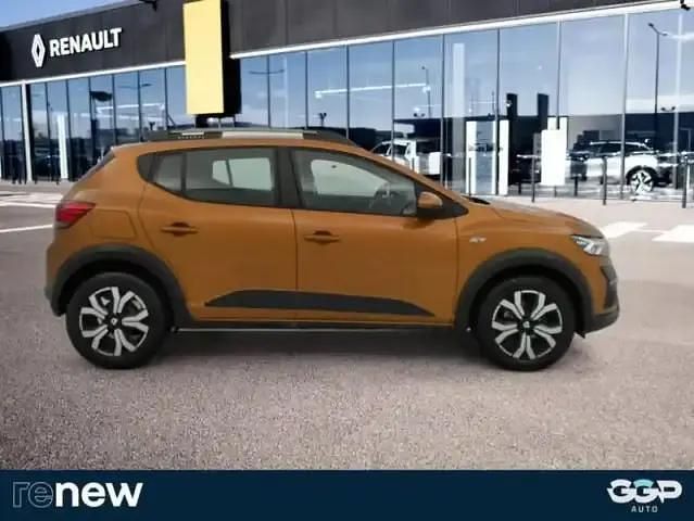 Occasion Dacia Sandero Comfort 92 ch (67 kW) 2021 Orange Citadine