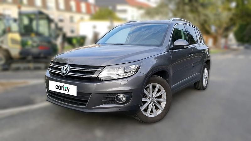 Gris Utilisé 2015 VW Tiguan Sportline SUV | 12 990 € (Bon prix) - Image 1/4
