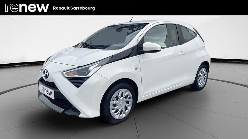 Blanc Utilisé 2020 Toyota Aygo X-play Citadine | 10 499 € (Prix juste) - Image 1/4