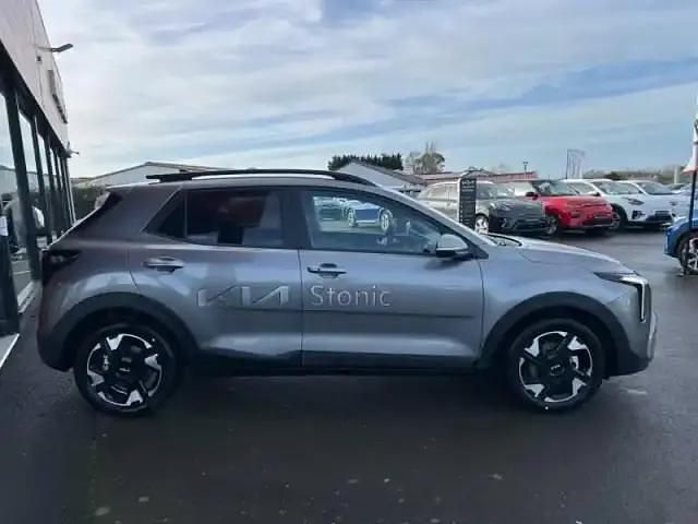 Nouvelle Kia Stonic Active 2025 Gris météore métallisé SUV