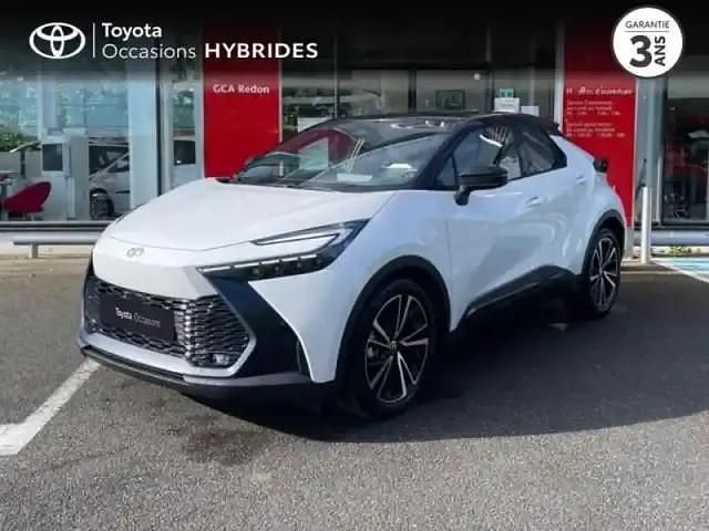 Blanc Utilisé 2025 Toyota C-HR SUV | 36 990 € - Image 1/4