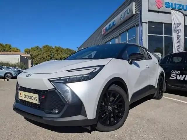 Blanc Occasion 2024 Toyota C-HR Sport SUV | 34 790 € - Image 1/4