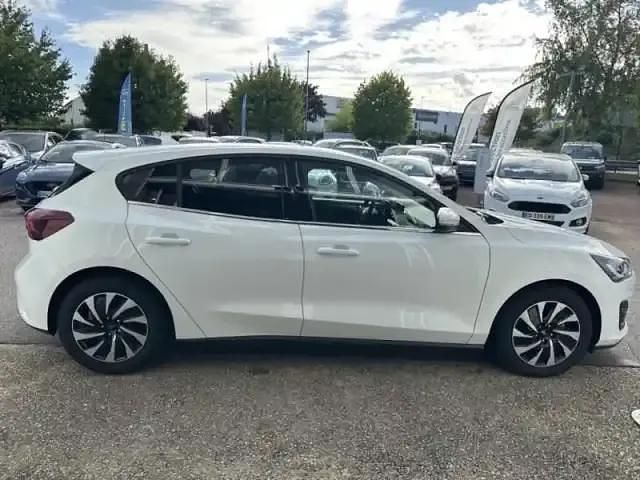 Occasion Ford Focus Business Edition 125 ch (91 kW) 2024 Rouge Berline