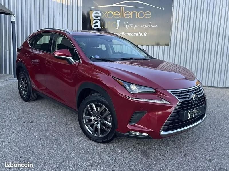 Occasion Lexus NX300h Business Edition 156 ch (114 kW) 2018 Rouge SUV