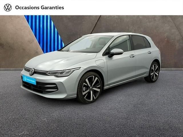 Occasion 2025 VW Golf VIII Edition | 36 990 € (Prix juste) - Image 1/4