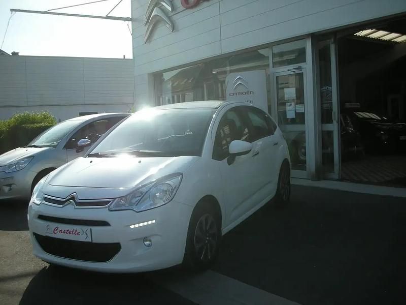 Blanc Utilisé 2016 Citroën C3 Comfort Citadine | 7 900 € (Prix juste) - Image 1/4