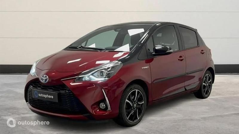 Utilisé 2017 Toyota Yaris Hybrid Berline | 15 799 € (Prix juste) - Image 1/4