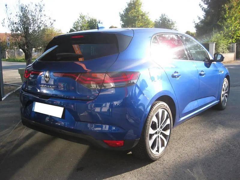 Occasion Renault Mégane IV Techno 117 ch (86 kW) 2023 Bleu Berline