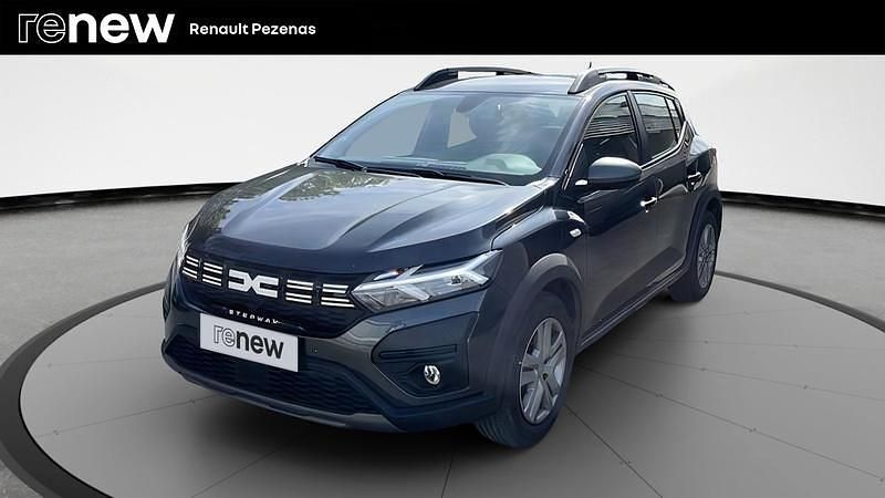 Gris Utilisé 2022 Dacia Sandero Expression Citadine | 14 989 € (Prix juste) - Image 1/4
