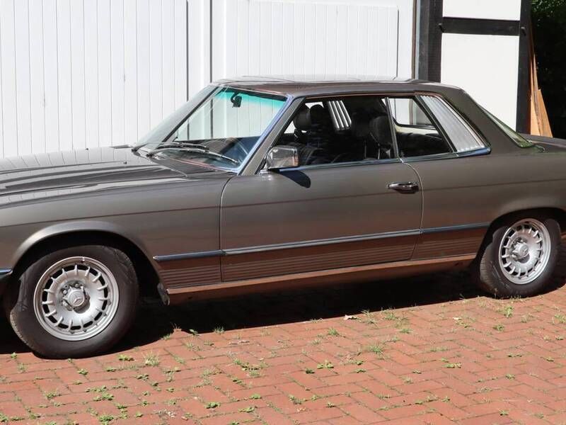Gris Utilisé 1980 Mercedes 500 Coupé | 57 500 € - Image 1/4
