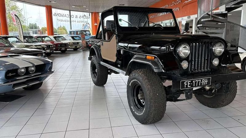 Occasion Jeep CJ 131 ch (96 kW) 1976 Noir SUV