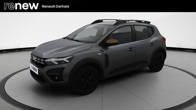 Gris Utilisé 2025 Dacia Sandero Extreme Citadine | 17 990 € (Prix assez cher) - Image 1/4