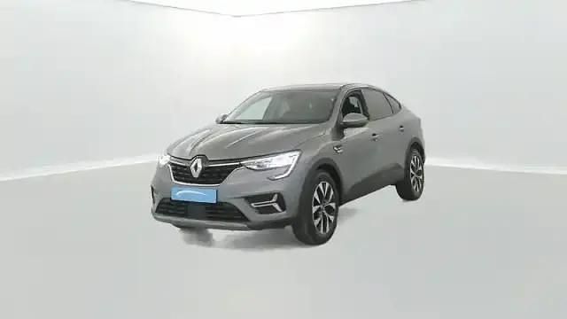 Gray m Occasion 2023 Renault Arkana SUV | 21 990 € (Prix juste) - Image 1/4