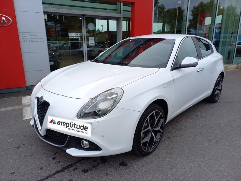 Occasion Alfa Romeo Giulietta Executive 120 ch (88 kW) 2019 Blanc alfa Citadine