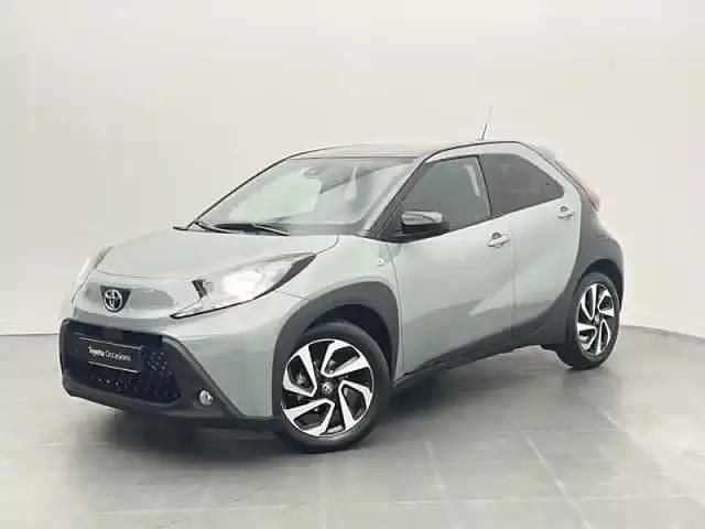 Occasion Toyota Aygo Design 72 ch (52 kW) 2024 Vert Citadine