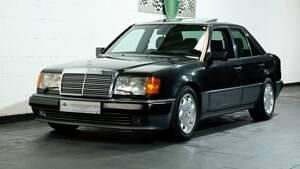 Noir Occasion 1991 Mercedes E500 Berline | 64 000 € - Image 1/3
