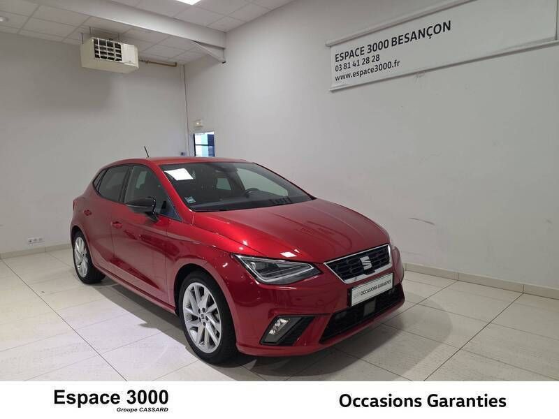 Rouge Utilisé 2023 Seat Ibiza Berline | 21 990 € (Prix juste) - Image 1/3