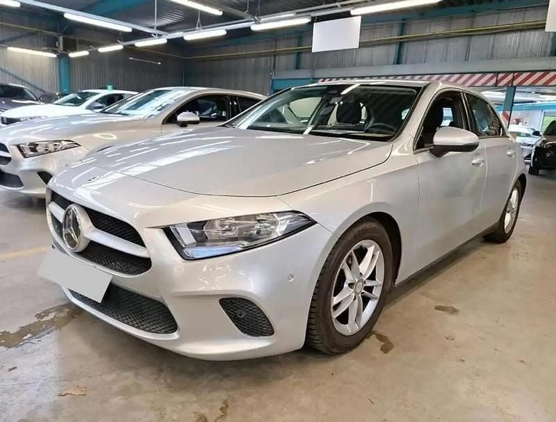 Argent Utilisé 2020 Mercedes A180 Berline | 22 553 € (Bon prix) - Image 1/4