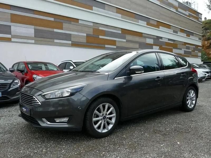Occasion Ford Focus Titanium 125 ch (91 kW) 2018 Gris Berline