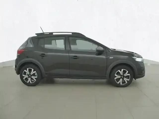 Occasion Dacia Sandero 2023 Noir Berline
