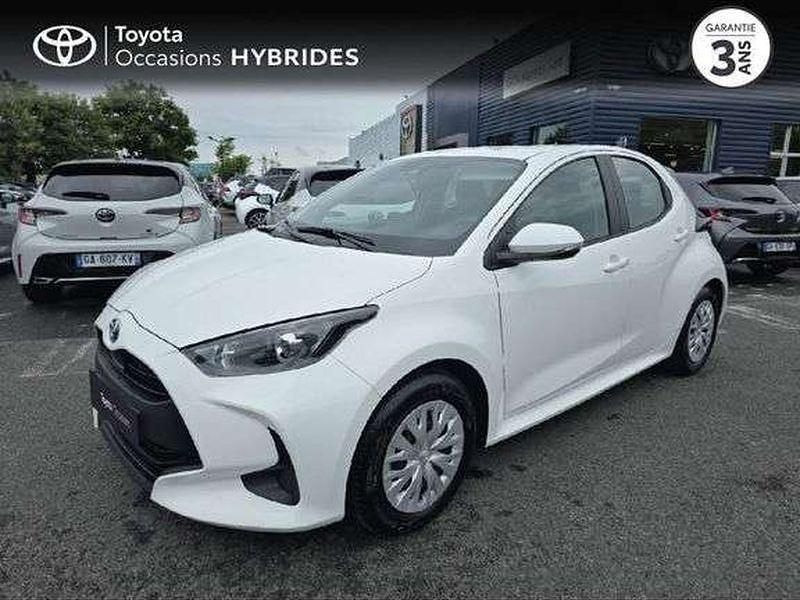 Utilisé 2022 Toyota Yaris Hybrid Berline | 17 990 € (Prix juste) - Image 1/1