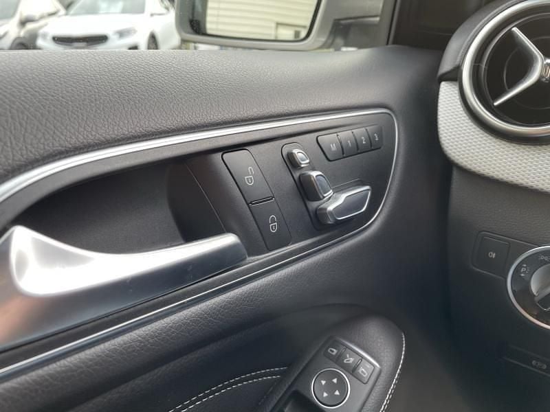 Occasion Mercedes B200 156 ch (114 kW) 2018 Gris montagne Monospace