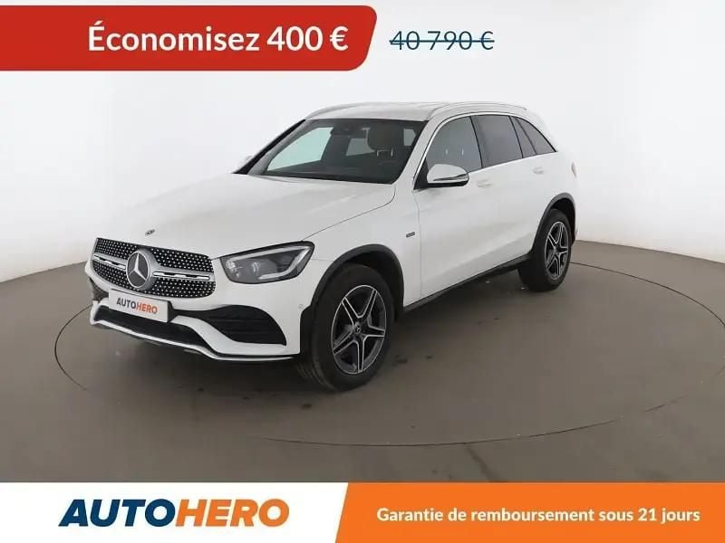 Blanc Utilisé 2020 Mercedes GLC300e AMG line SUV | 40 390 € (Bon prix) - Image 1/2