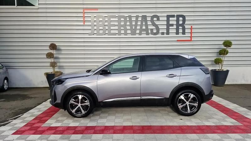 Utilisé 2022 Peugeot 3008 Allure SUV | 19 599 € (Prix juste) - Image 1/4