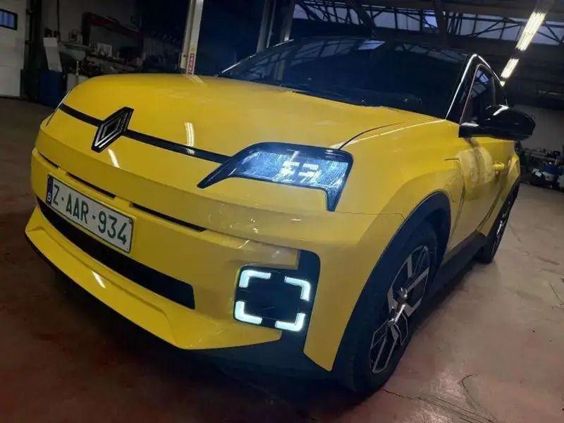 Jaune Utilisé 2025 Renault R5 Techno Citadine | 31 400 € (Bon prix) - Image 1/4