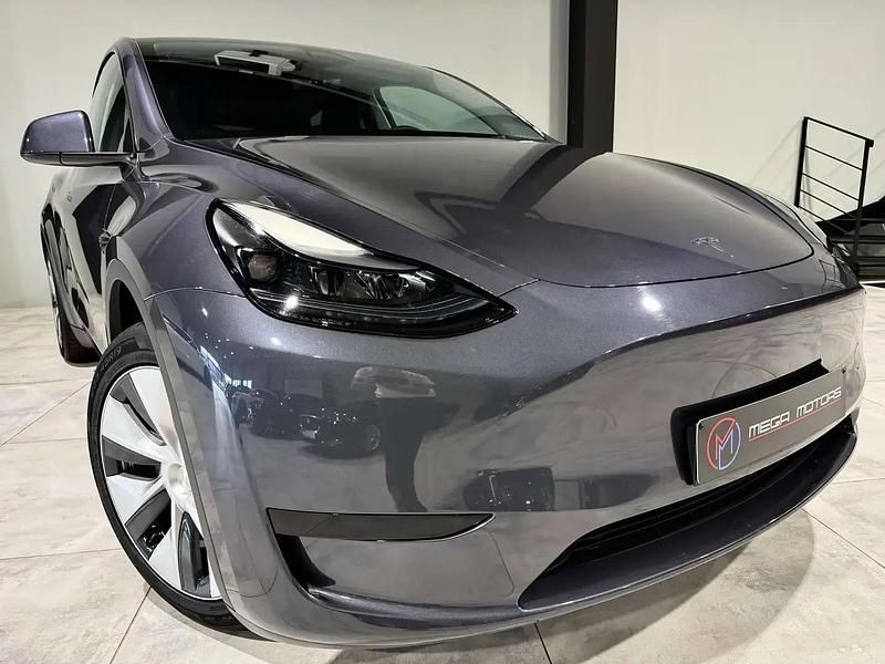 Gris Utilisé 2023 Tesla Model Y Standard Range Plus SUV | 32 900 € (Prix juste) - Image 1/4