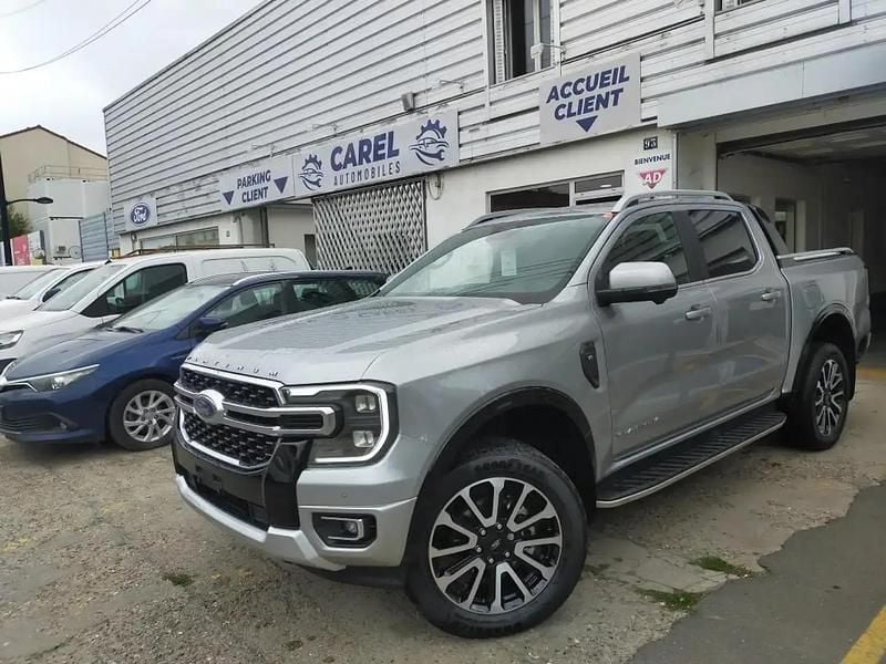 Gris Nouvelle 2025 Ford Ranger Platinum Pick-up | 57 900 € (Prix juste) - Image 1/4