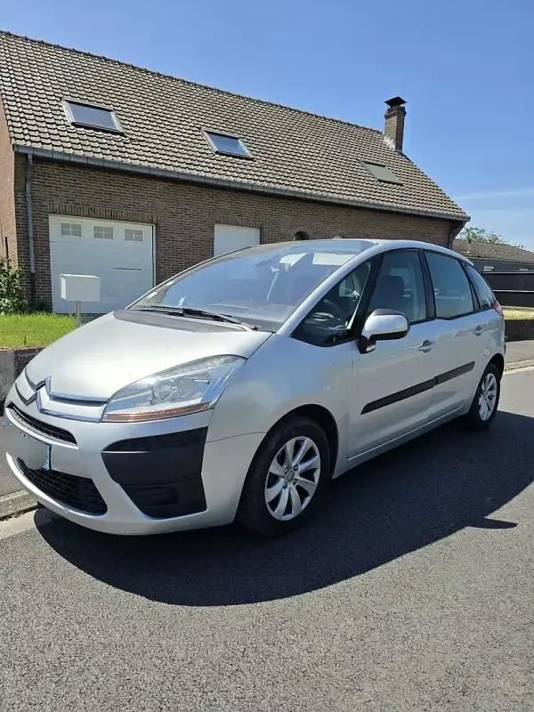 Utilisé 2010 Citroën C4 Picasso Monospace | 2 700 € (Bon prix) - Image 1/4
