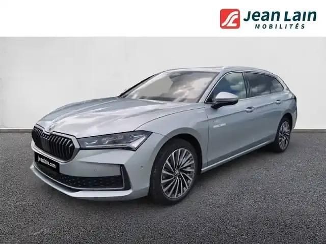 Gris Utilisé 2024 Skoda Superb LAURIN & KLEMENT Break | 40 083 € (Prix cher) - Image 1/4