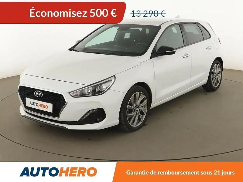Blanc Utilisé 2018 Hyundai i30 Edition Berline | 12 790 € (Prix juste) - Image 1/2